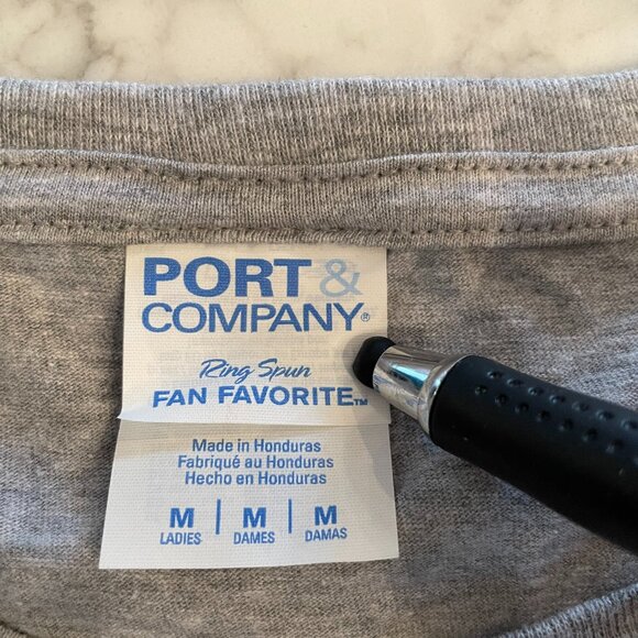 Peanuts T-Shirt - “I Got A Rock”  Halloween Scene - Women's size M - Brand New - Picture 12 of 13